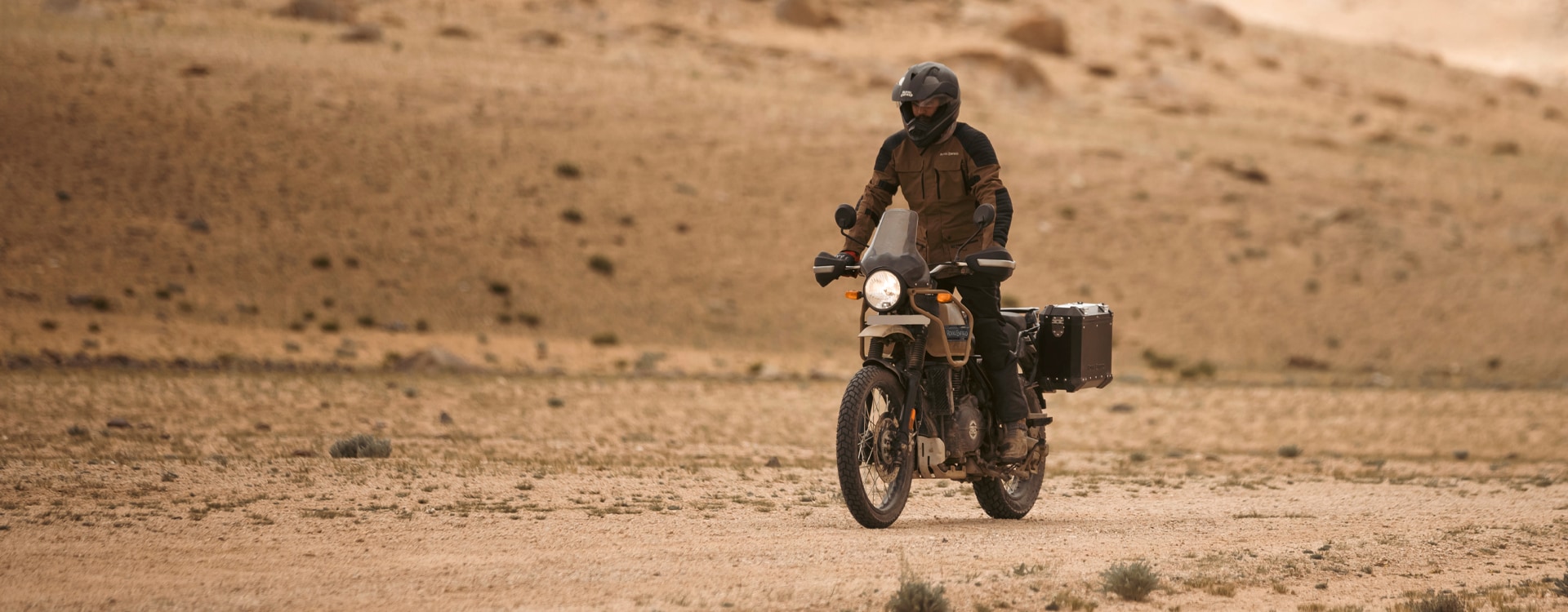 Himalayan 410 - Tour-Minded Design Motorcycle
