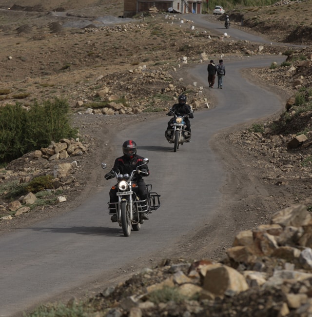 leh ladakh road trip royal enfield