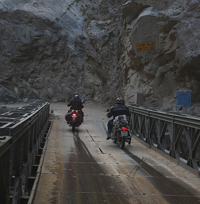 leh ladakh road trip royal enfield