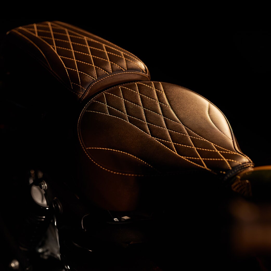 125th Anniversary Edition Classic 650 Gallery Images