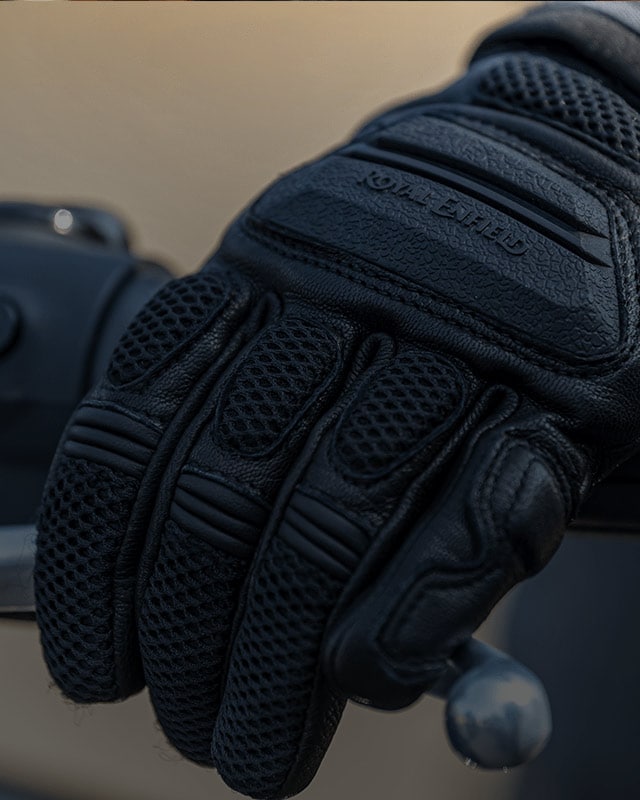 Hand gloves royal enfield deals