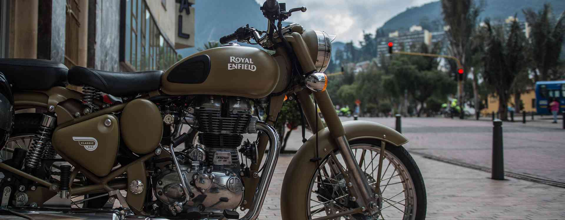 Classic 500 Desert Storm Colours Specification Reviews Gallery Royal Enfield