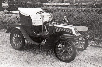 1903 De Dion Enfield 6hp car.