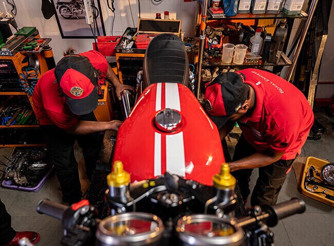 Putting the R in the GT-R650 Gallery