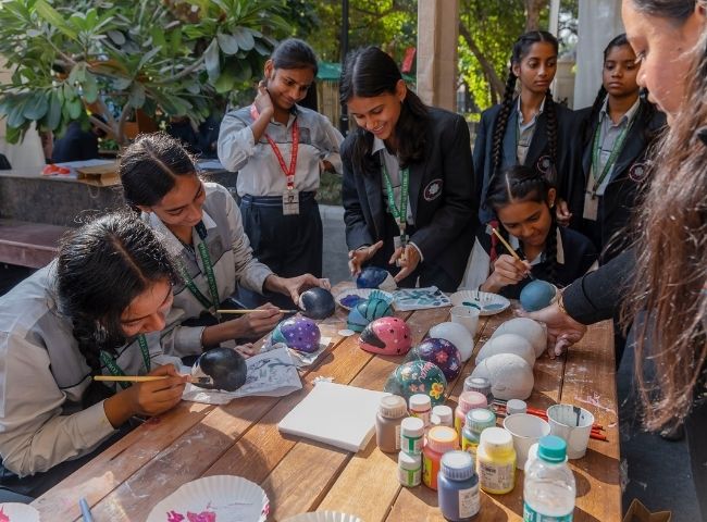 Mini Clay Helmet Painting | Facilitated by Pulp Society