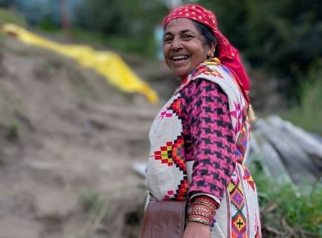 Drape a Himachali Pattu! | By Shanta Thakur & Priyanka Kotwal from The Woolknitters