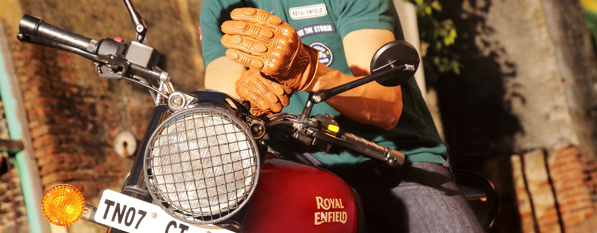 Classic 350 Redditch Colours, Specifications, Reviews, Gallery