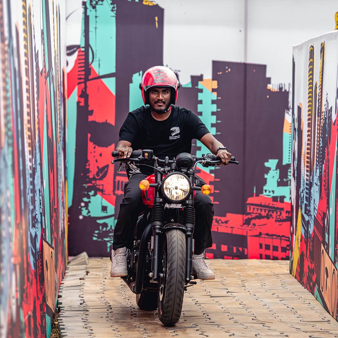 Motoverse Hunter Maze Chase 2023 Images