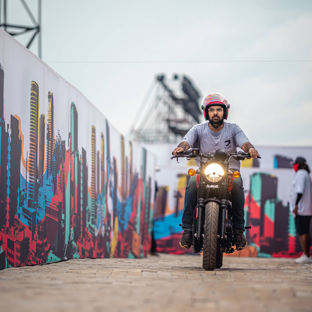 Motoverse Hunter Maze Chase 2023 Images