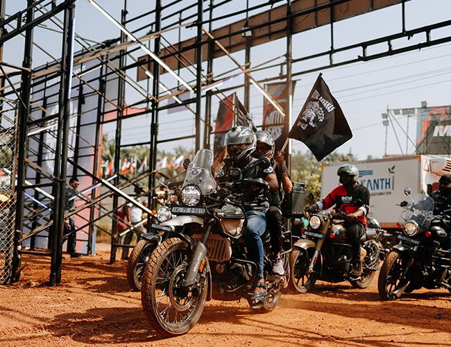 Motoverse Convoy