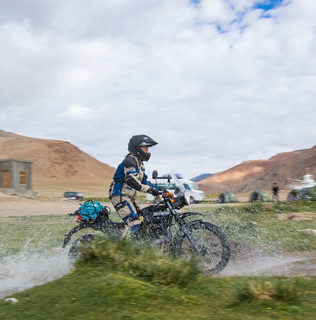 Adventure ladies online bike