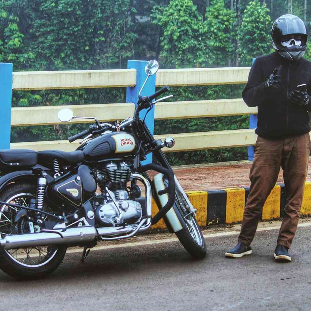 Classic 500 Colours Specifications Reviews Gallery Royal Enfield