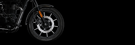Alloy Wheel with Tubeless Tyres
