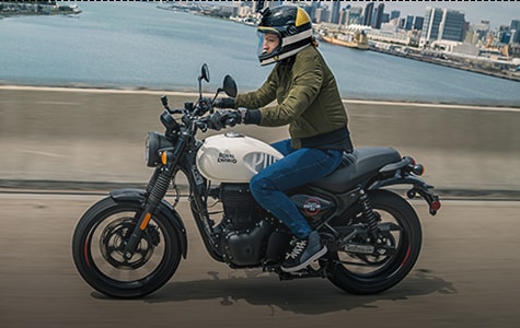 https://www.royalenfield.com/content/dam/royal-enfield/usa/home/tout/revzilla-hunter-350.jpg